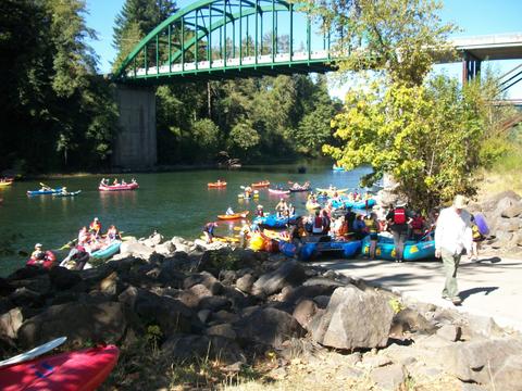 Oregon Live - It's time for a clean up along Clackamas River